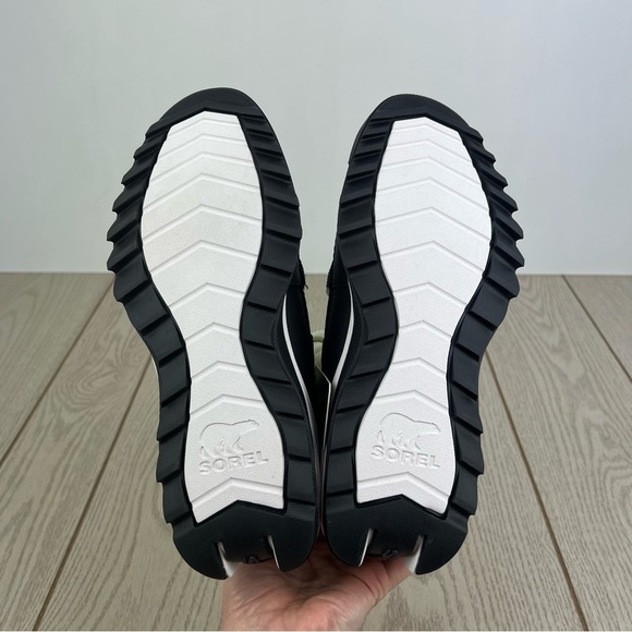 Sorel Women's Ona RMX Glacy Faux Fur Waterproof Boot US9.5 Sea Salt / Black $150 - Picture 7 of 8